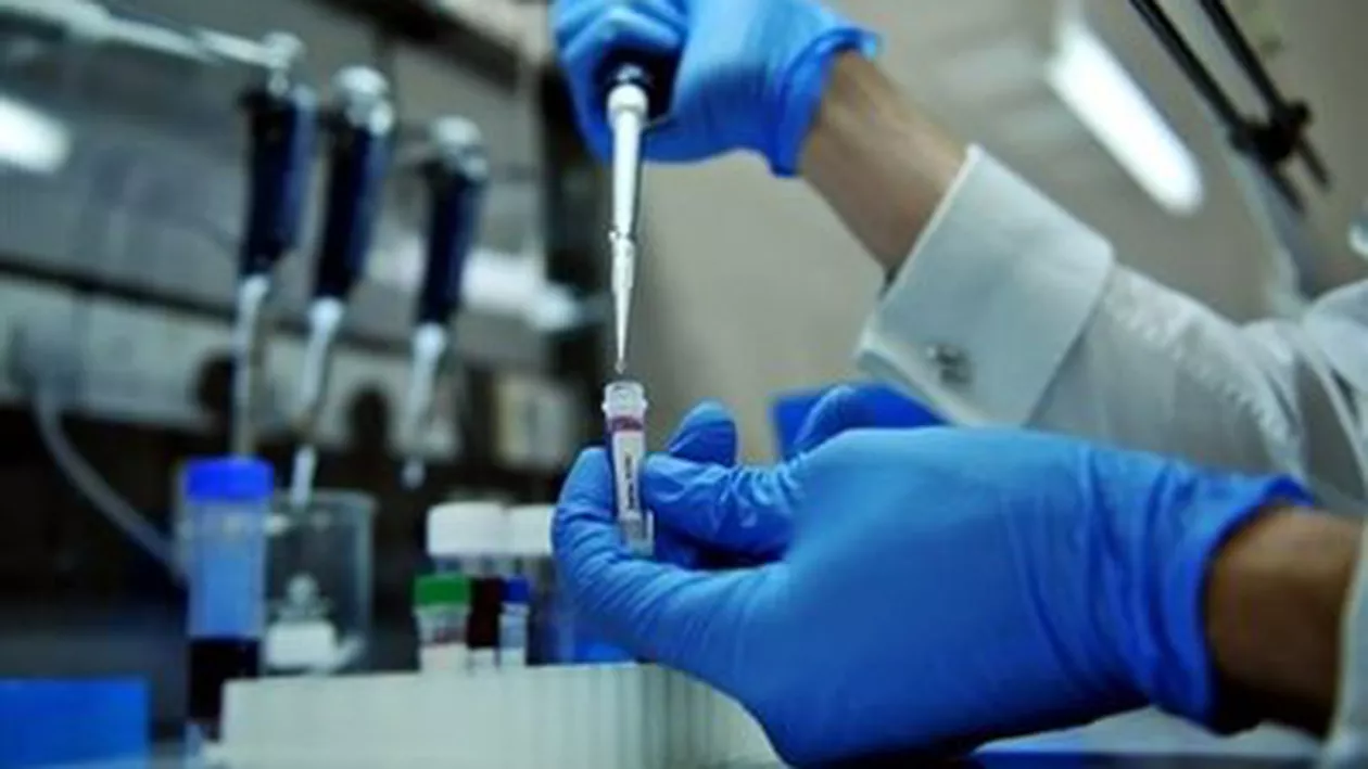 O femeie de 61 de ani, infectată cu virusul AH1, a murit la Spitalul Judeţean Sibiu