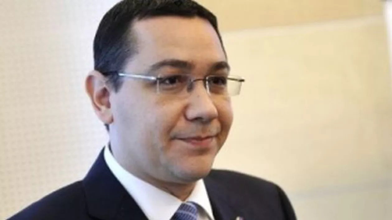 Victor Ponta, reacție după audierea mamei sale: ”Mama mea audiată la DNA/ show gratuit pt Realitatea TV (că tot nu au ei bani să plătească taxe)!” (FOTO)