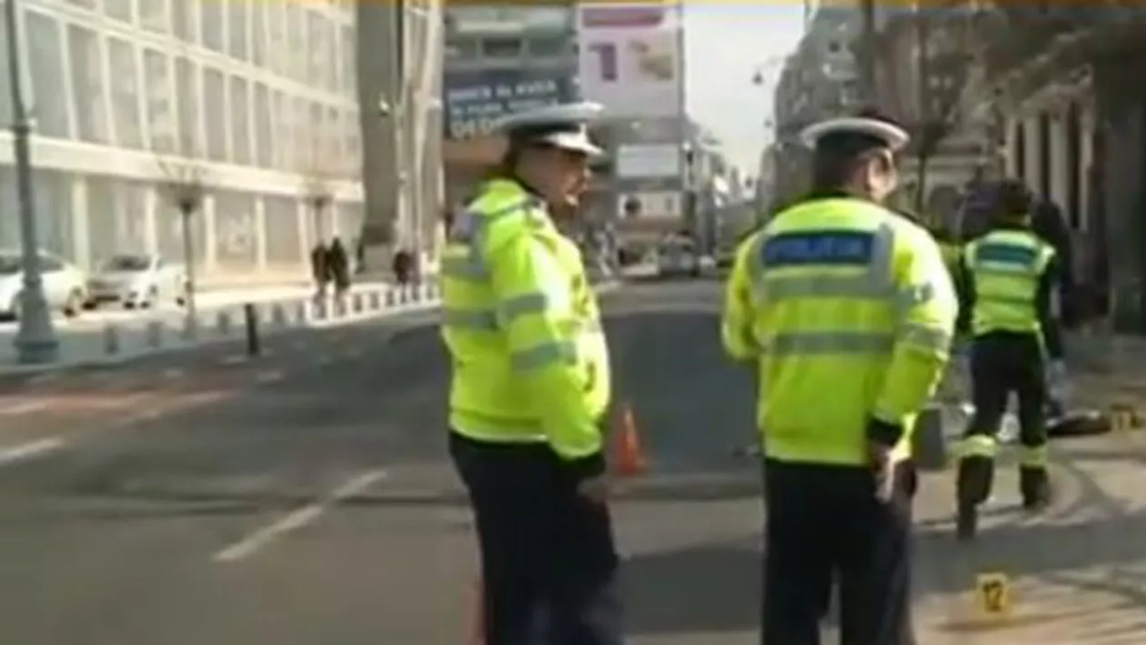 Un bucureştean a fost lovit de o mașină a Poliției în timp ce mergea pe trotuar