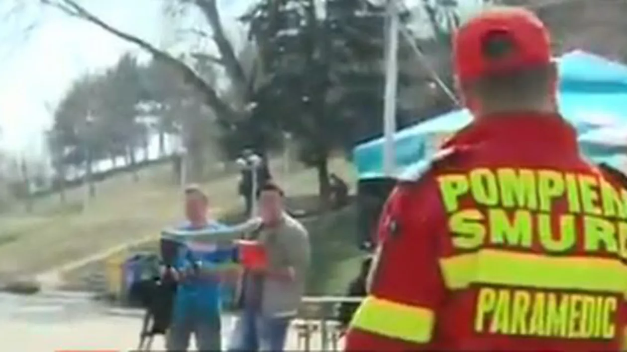 Argeș: Un copil în vârstă de doi ani a căzut de la etajul patru al unui bloc. La sosirea ehipajelor de salvare, copilul era conștient