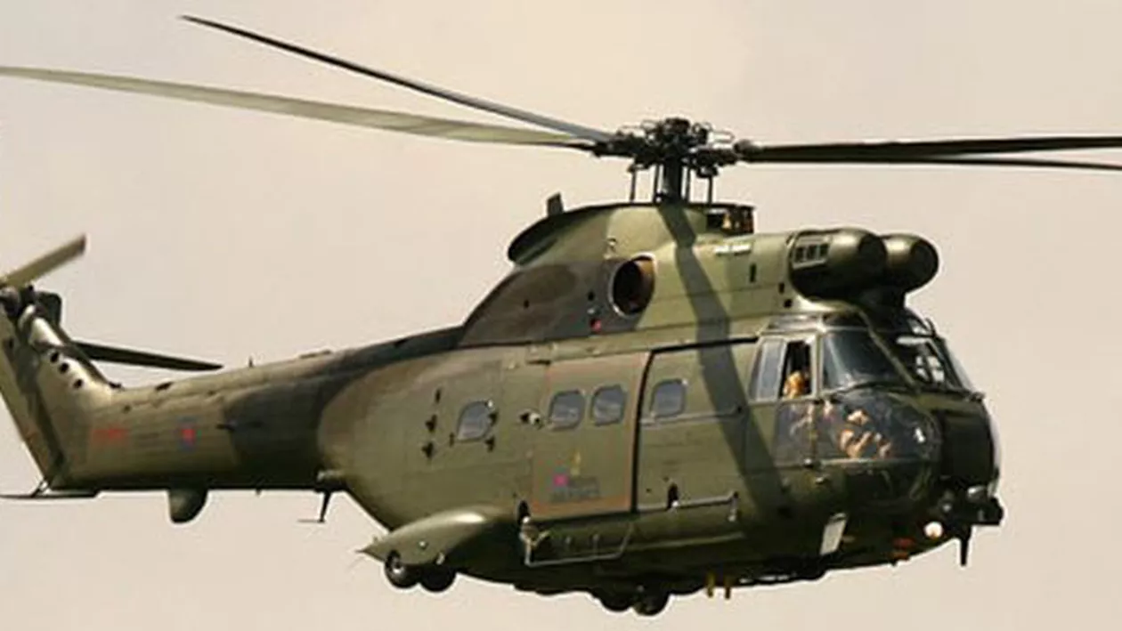 Un elicopter al Forțelor Aeriene Române a fost implicat într-un incident aviatic: Toate aparatele PUMA ale MApN sunt oprite la sol