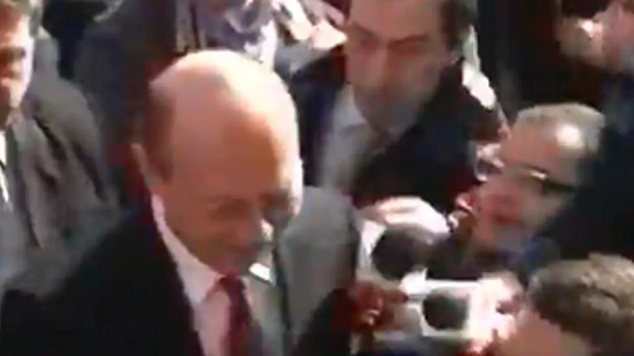 Traian Băsescu, după ce a fost audiat în dosarul Gabrielei Firea: Am povestit tot ce este necesar. Mie nu mi-e frică de lege (VIDEO)