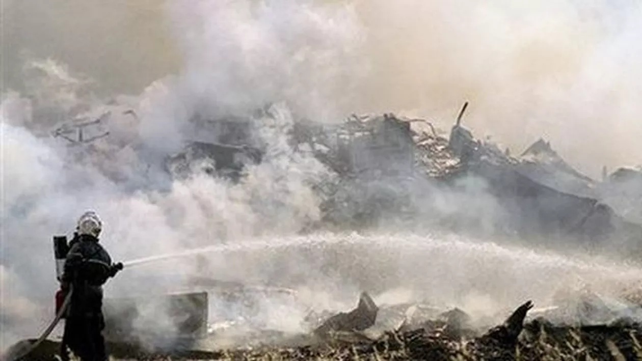 Ucraina: Un elicopter militar s-a păbușit în apropiere de Kiev. O persoană a murit și alte două au fost rănite