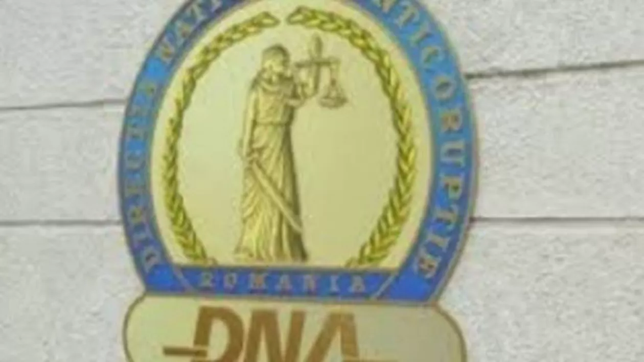 Percheziții DNA la Judecătoria Măcin într-un dosar de corupție și fals: Prim-procurorul și o grefieră, printre cei vizați