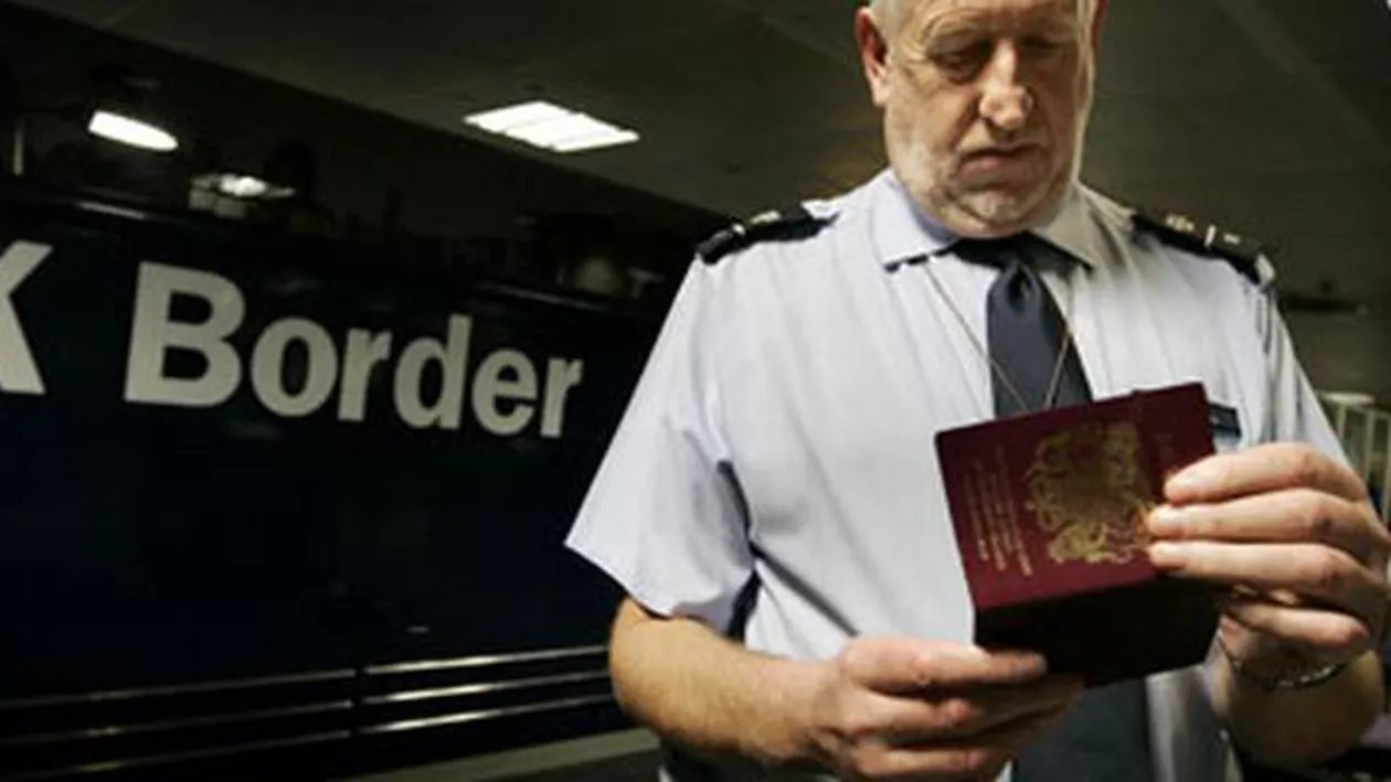 Germania analizează posibilitatea verificării identităţii pasagerilor pentru cursele aeriene din spațiul Schengen