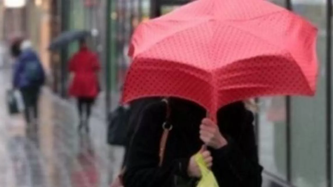 Cod galben de ploi și ninsori în jumătate de țară (VIDEO)