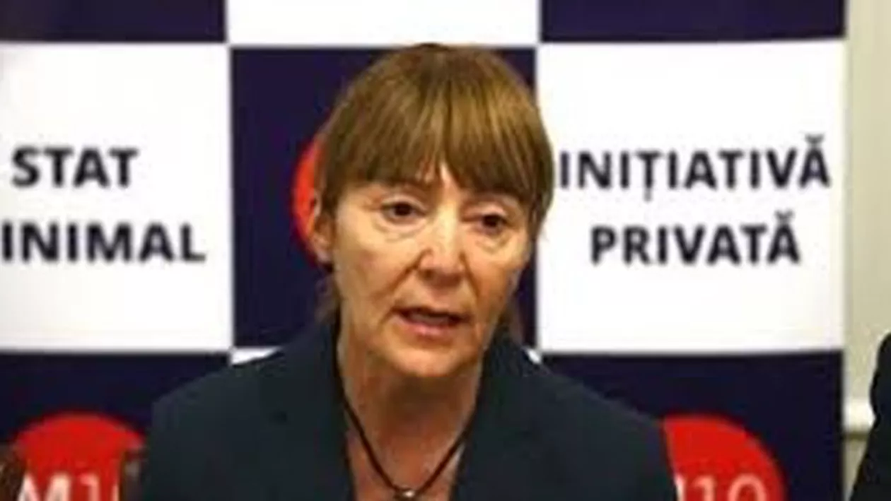 Monica Macovei solicită ANAF să spună public câți mari datornici a executat în ultimele trei luni