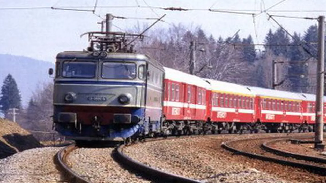 Zece trenuri vor circula suplimentar în perioada sărbătorilor de Paşte