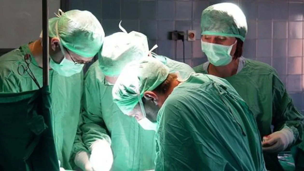 Autopsia bărbatului găsit mort în portbagajul unei mașini nu a releva cauza morții