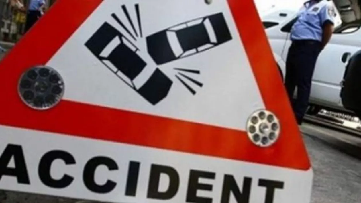 Accident rutier în județul Buzău: Doi bărbaţi au murit carbonizați după ce mașina în care se aflau s-a răsturnat și a luat foc