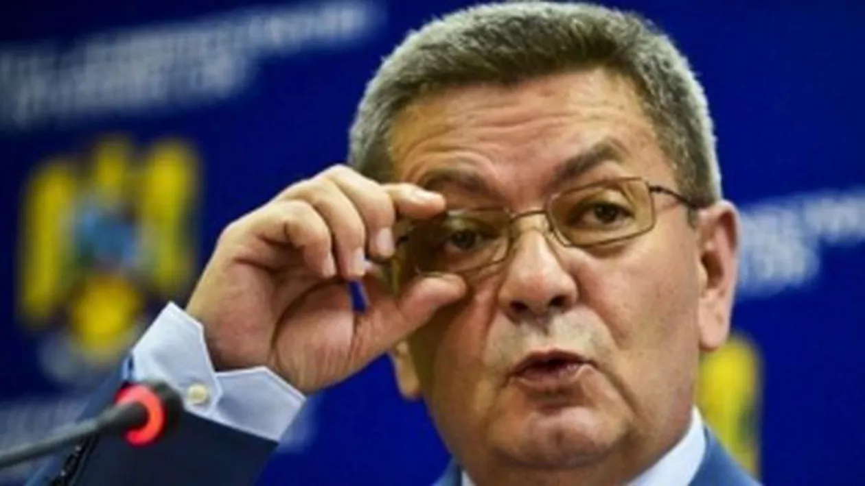 Ministrul Transporturilor, Ioan Rus, încrezător în proiectul autostrăzii A10 Sebeş - Turda, care ar urma să decongestioneze unul dintre cele mai aglomerate drumuri naţionale din judeţul Alba