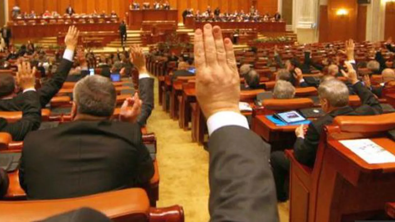 Lista rușinii: Cine sunt cei 250 de parlamentari care vor pensii speciale