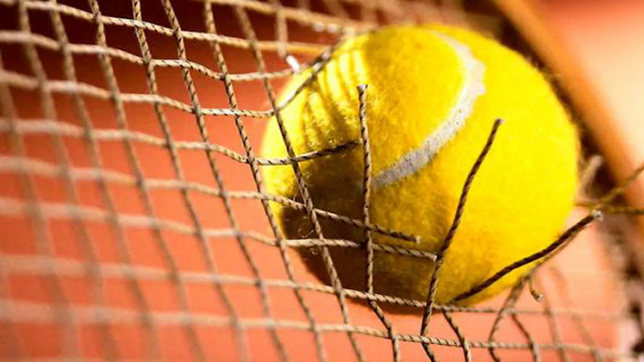 Hagi, despre partida România-Canada de la Fed Cup:  Canadiencele sunt bune. Poate se duce fata aia frumoasă să prezinte moda ca să lipsească la meciul ăsta