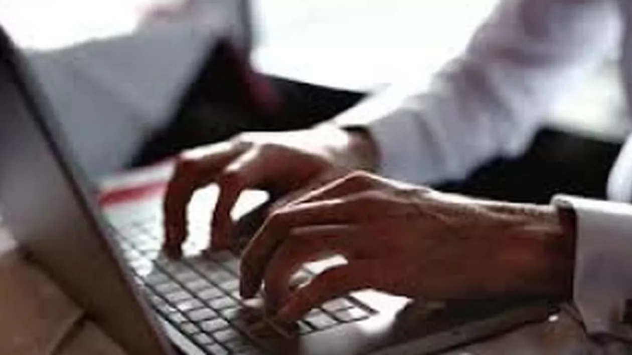 Senatorii vor scutire de la plata internetului în străinătate. Călin Popescu Tăriceanu: Eu m-am fript de câteva ori. Costă enorm de mult