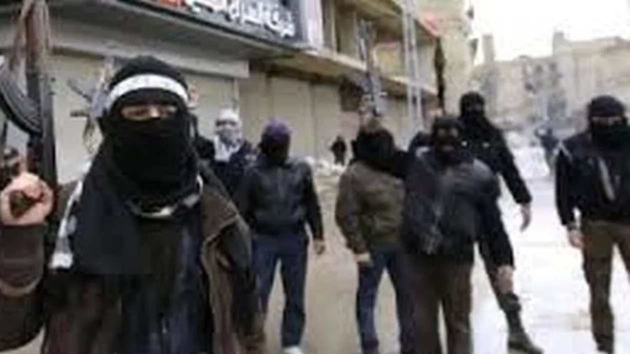 Atentat la Paris împotriva unor biserici