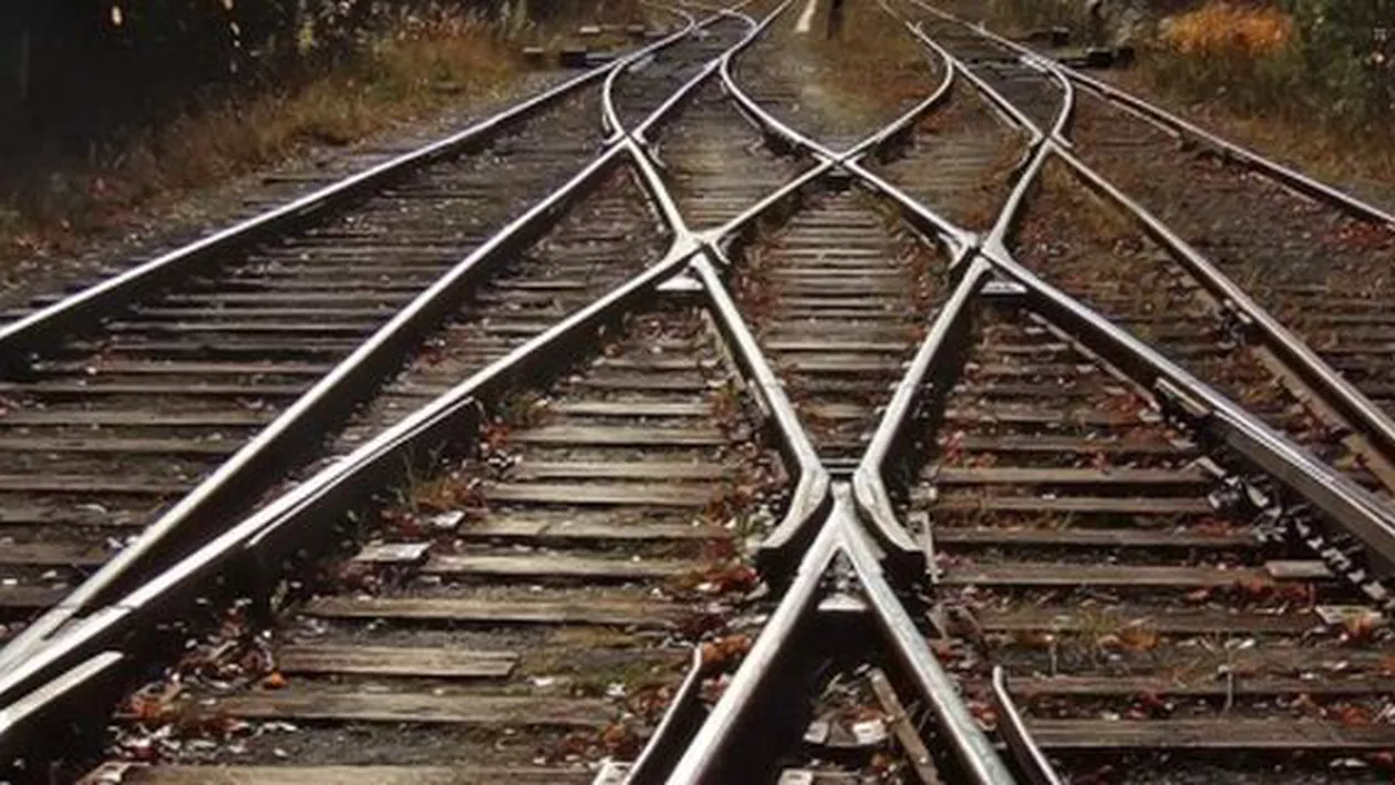 Cluj: Un bărbat a murit după ce a fost a fost lovit în plin de un tren, între staţiile Dej Călători şi Dej Triaj