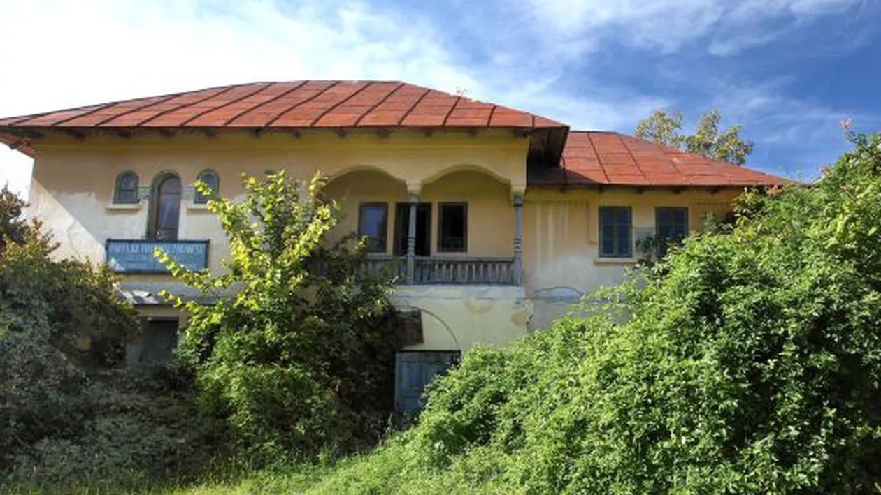 Casa memorială "Ion Mihalache", scoasă la vânzare, după ce Ministerul Culturii a refuzat exercitarea dreptului de preemțiune