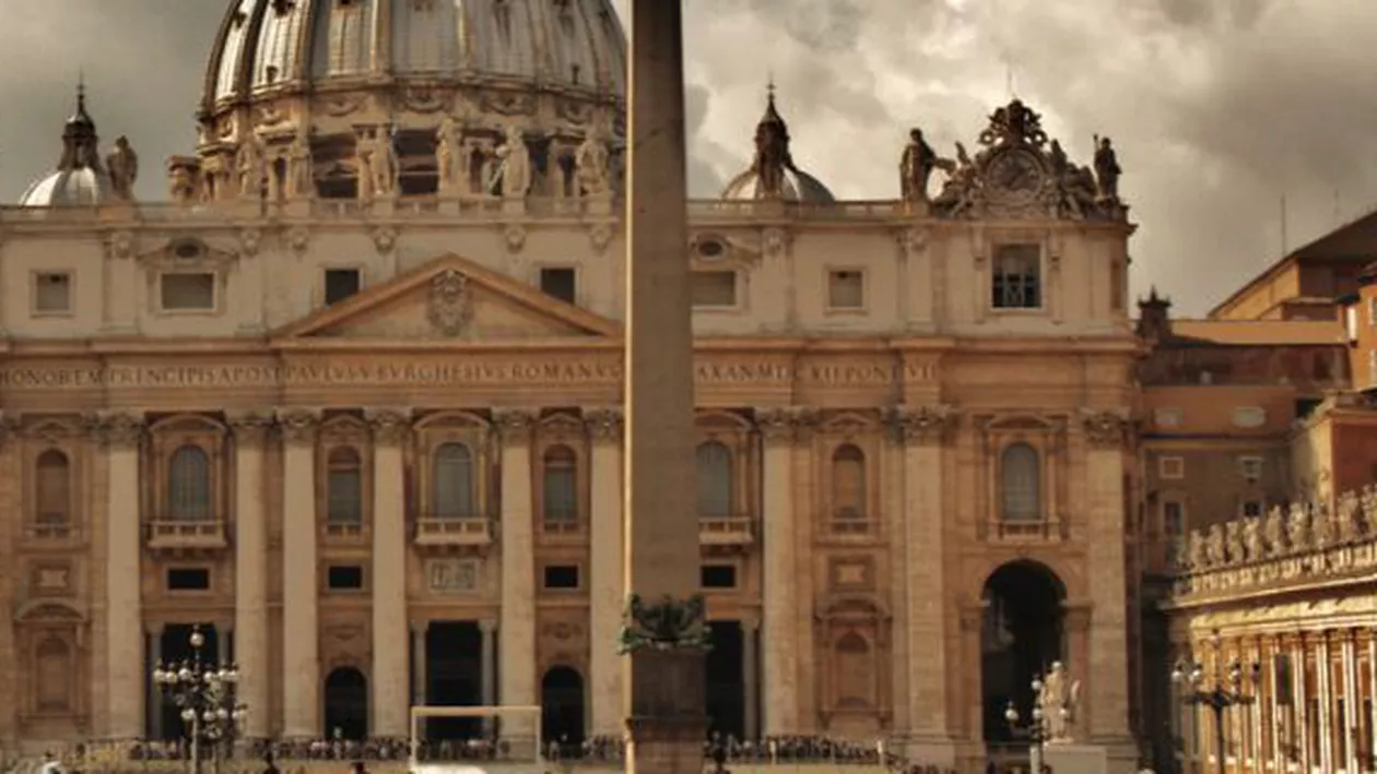 Vaticanul oferă 100.000 de dolari sinistraţilor din Nepal