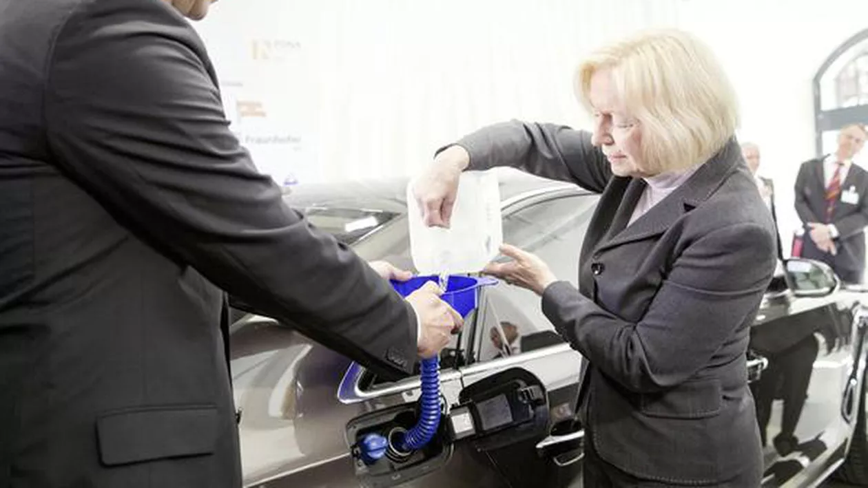 Audi a obținut prima mostră de e-diesel, din apă, dioxid de carbon și electricitate