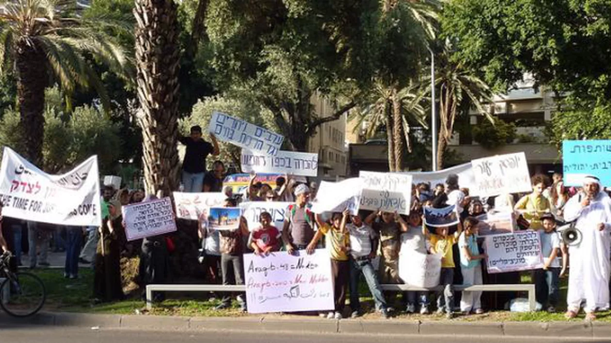 Proteste violente la Tel-Aviv: 30 de oameni au fost răniţi, printre care şi 23 de poliţişti (VIDEO)