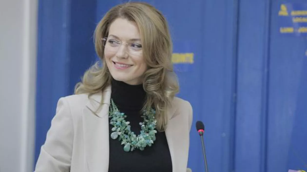 Alina Gorghiu dă vina pe Guvern pentru haosul cardurilor de sănătate: Nu este capabil să-și implementeze nici măcar propriile programe