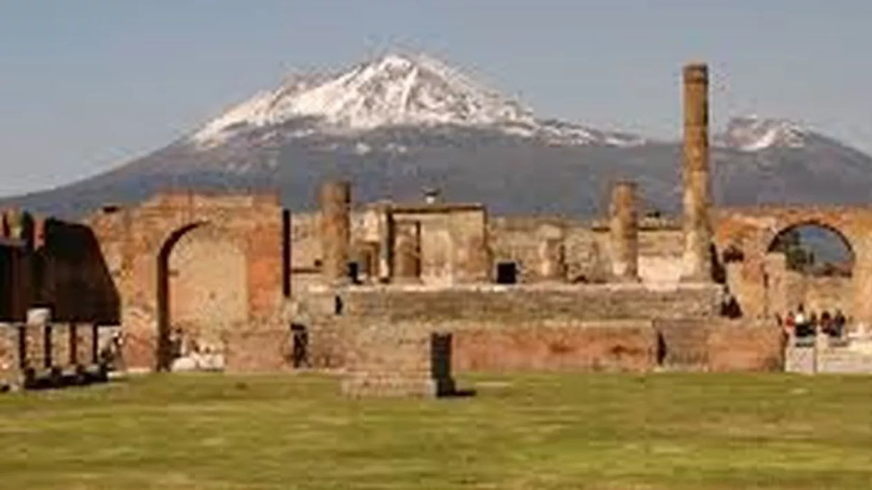 Autoritățile italiene iau în calcul limitarea numărului de vizitatori în situl arheologic de la Pompei