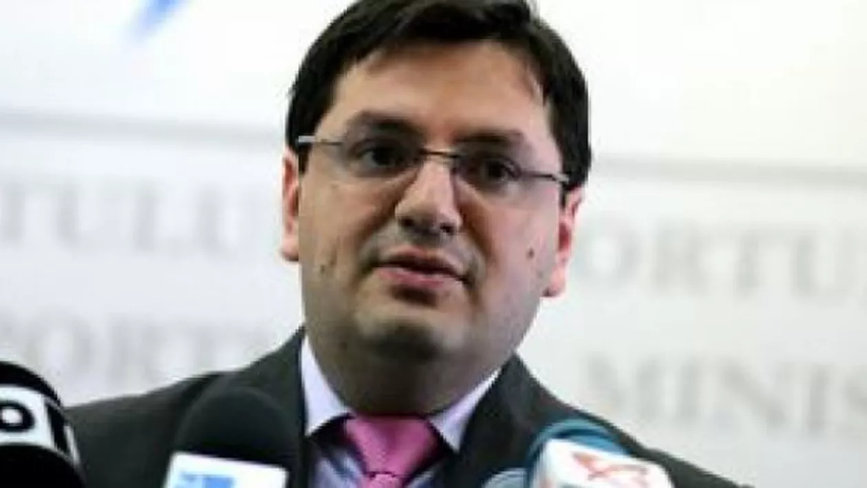 Bănicioiu: Mă mai gândesc dacă merg în grupul PNL să dau explicații cu privire la cardul de sănătate