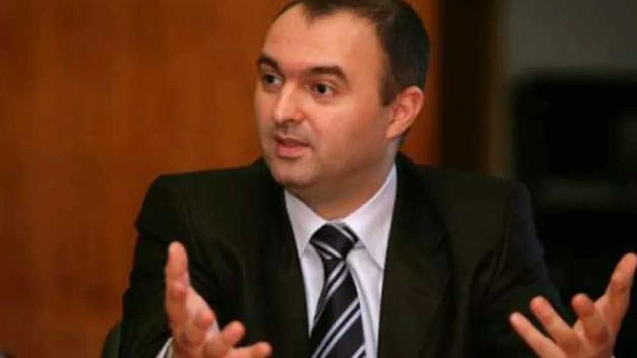 Cristian Adomniței a lăsat pe masa sa de lucru un document necesar în ancheta procurorilor care i-au percheziționat biroul