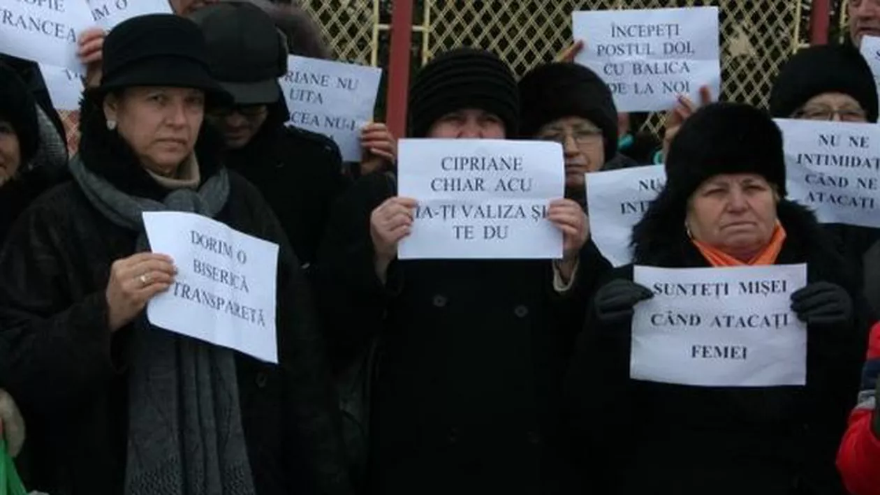 Trei focșăneni au fost dați afară din BOR pentru „ameninţare la unitatea Bisericii”: O asemenea pedeapsă nu a mai fost dată de biserică în țara noastră de cîteva sute de ani