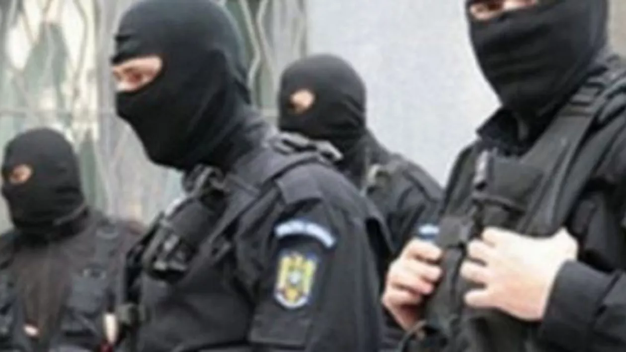 DIICOT: 70 de percheziții domiciliare la suspecți de evaziune fiscală și spălare de bani