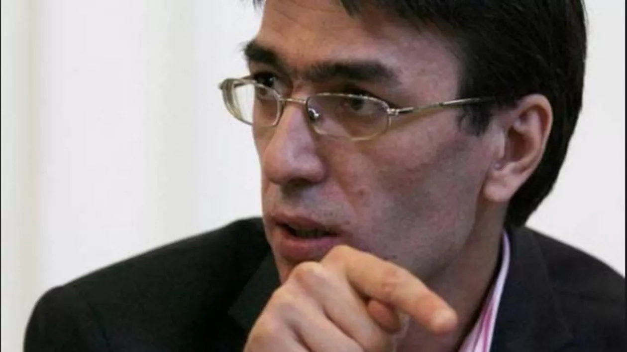 Fost membru CSM: Este incredibil cât de slab pregătită profesional este echipa de juriști a Președinției. Fie asta, fie Iohannis nu consultă specialiștii atunci când ia decizii care privesc justiția, mulțumindu-se cu declarații populiste