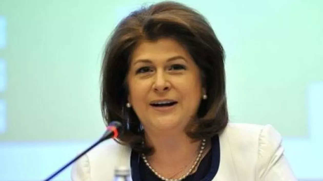 Rovana Plumb: Intenționăm să eliminăm nivelul maxim până la care se acordă indemnizația pentru creșterea copilului, dar și să cea referitoare la concediul de maternitate