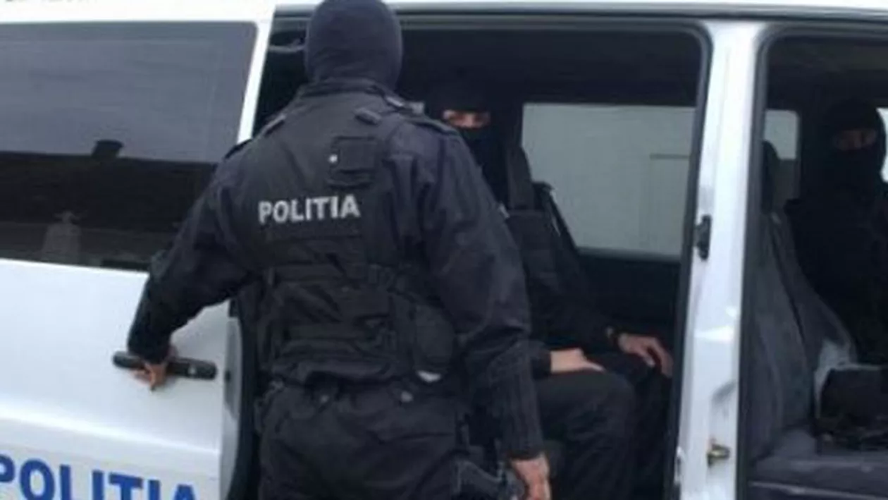 Fetești: Percheziții la Primărie și la Direcţia de Administrare a Domeniului Public, pentru atribuirea ilegală de contracte