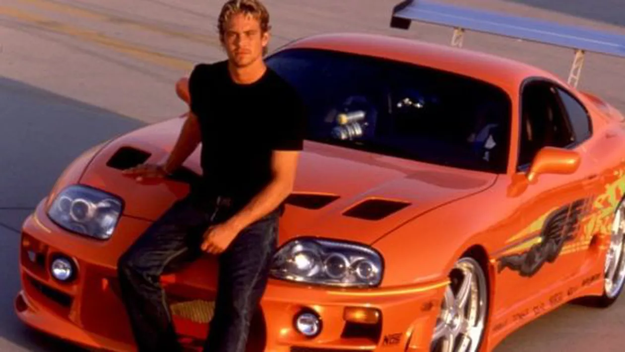 Mașina de curse condusă de Paul Walker în primul film din seria Furios și iute a fost vândută la licitație