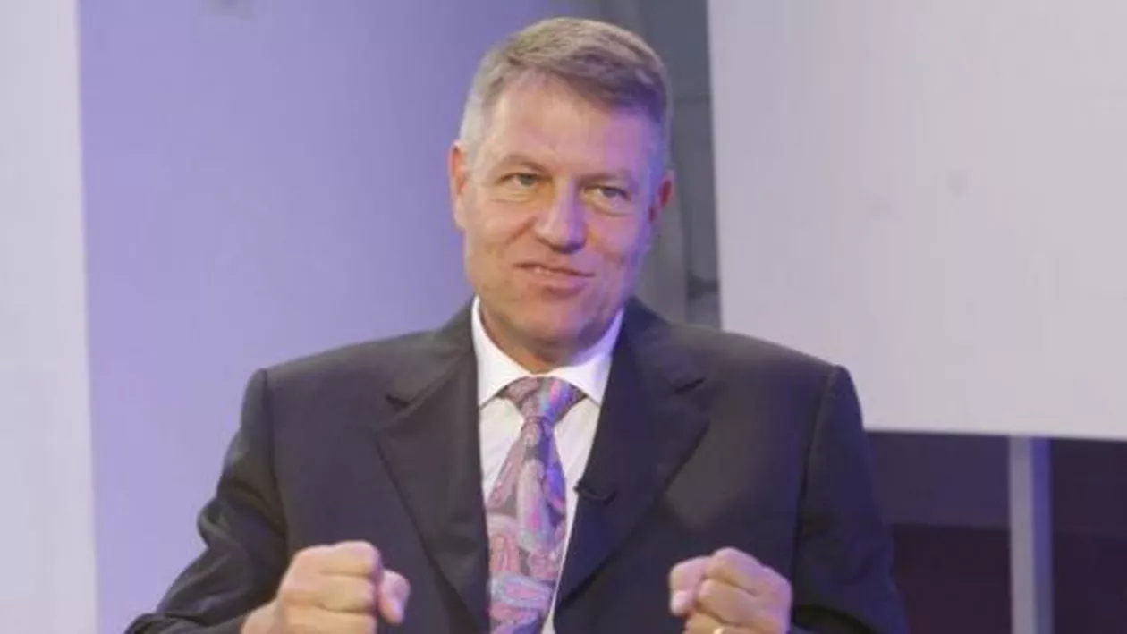 Partidele reîncep debandada de dinaintea crizei economice, inaugurată cu optimism și demagogie. Iohannis are o dilemă - alegerea designerului personal