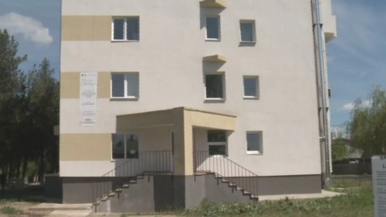 Spitalul Orășenesc Corabia: Tomograful nu își găsește locul în noul ambulatoriu pentru că nu încape pe ușă