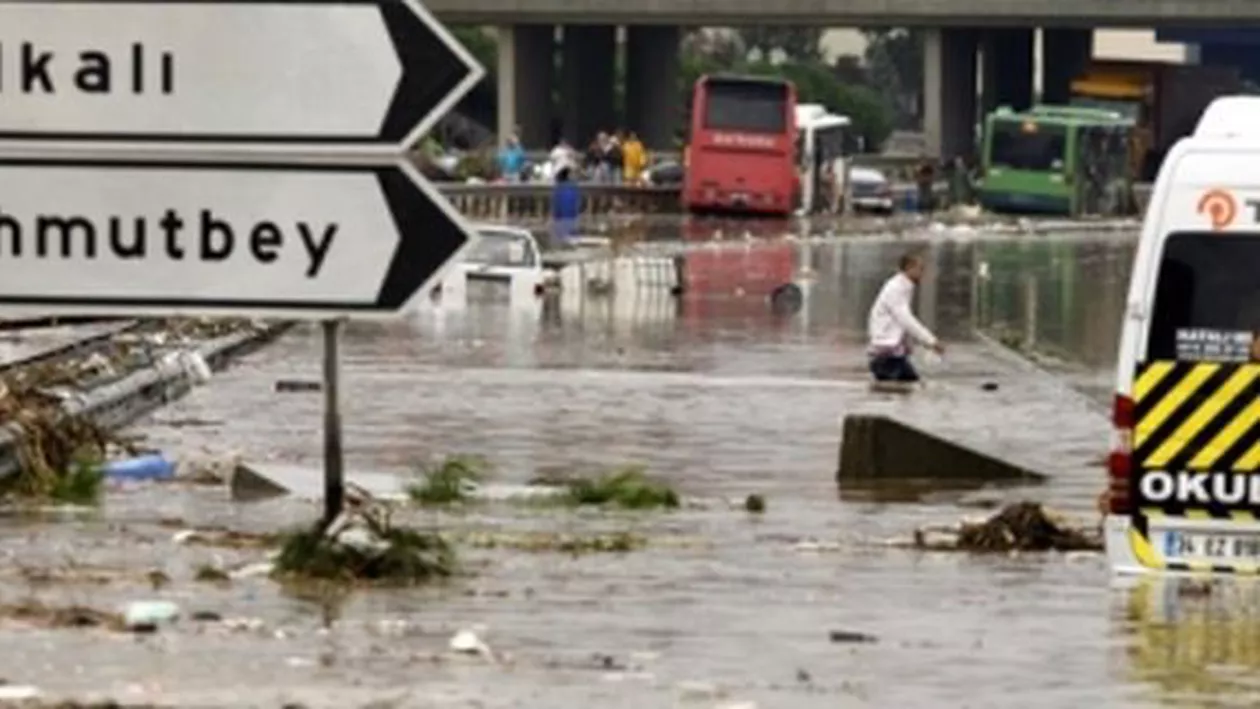 Viituri devastatoare în Turcia, după o ploaie torențială