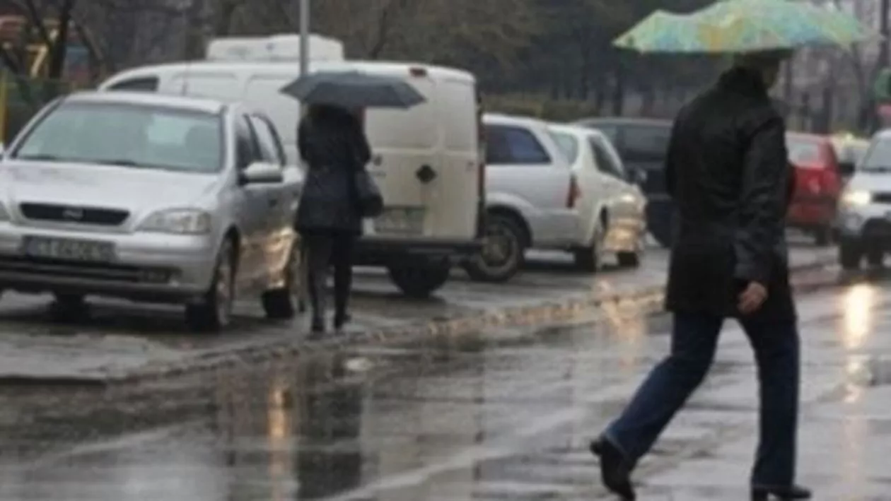 Informare meteo de vreme rea valabilă în toată țara: Cantitățile de apă vor atinge izolat 30-40l/mp (VIDEO)
