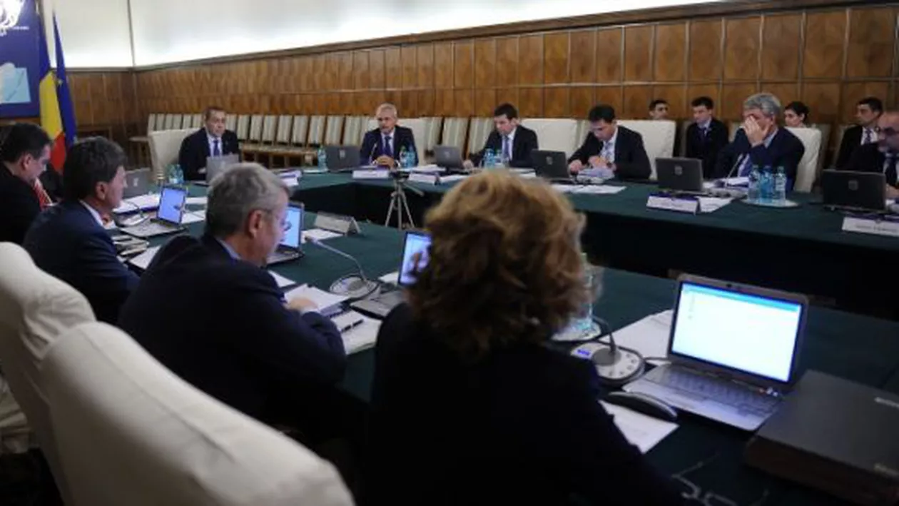 Ședință de urgență a coaliției de guvernare. Surse: În cadrul întâlnirii s-a discutat despre moțiunea de cenzură a PNL