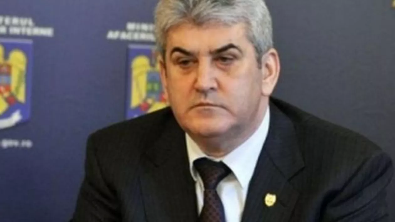 Gabriel Oprea: 18 localități din 7 județe, afectate de inundații, 42 de persoane evacuate, 6 școli închise (VIDEO)