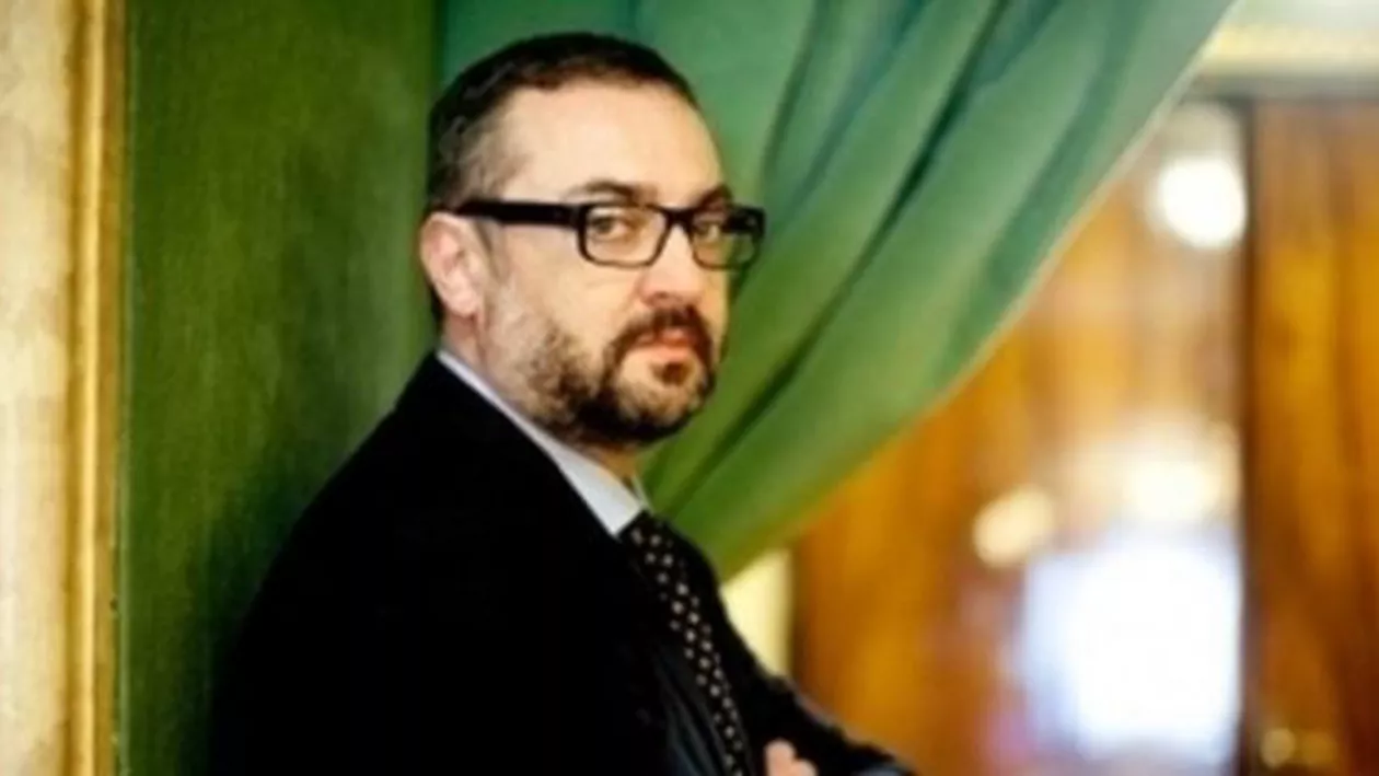 Răzvan Dincă, directorul suspendat al Operei Naţionale, va fi cercetat sub control judiciar în dosarul în care este acuzat de abuz în serviciu şi fals în declaraţii