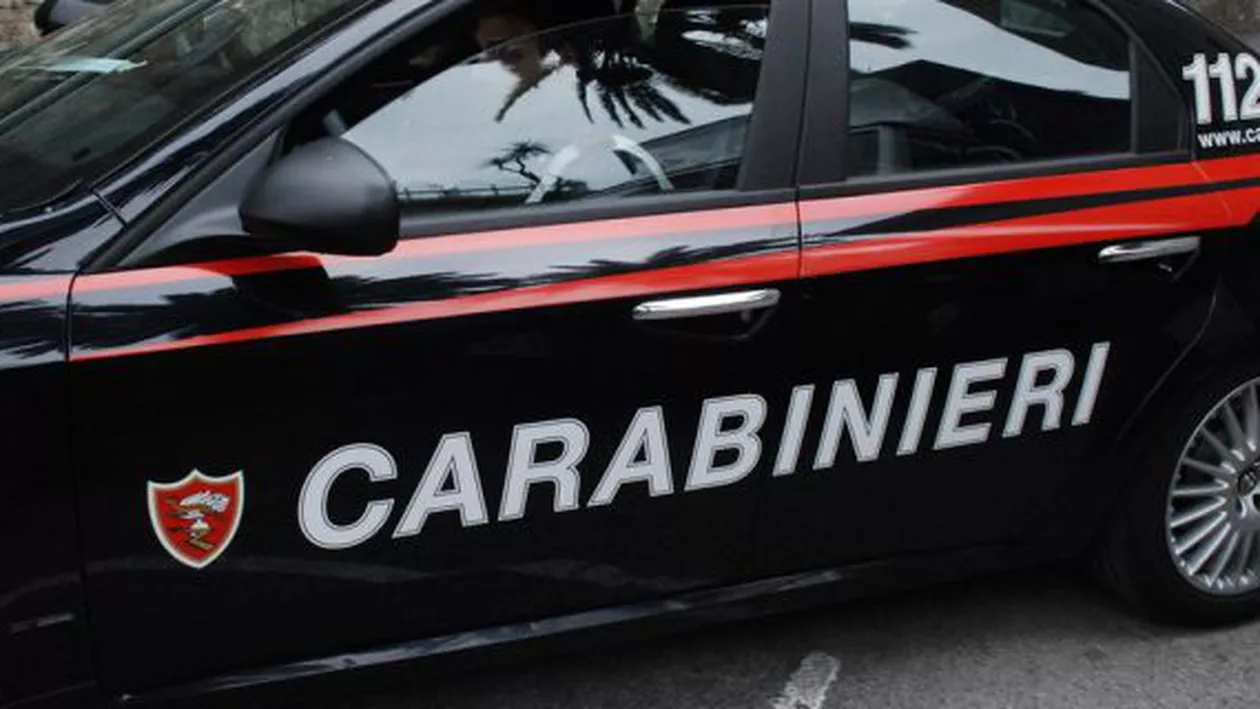 Italia: Un șofer român a fost arestat preventiv, după ce a fost prins în timp ce transporta 26 de imigranţi clandestini afgani