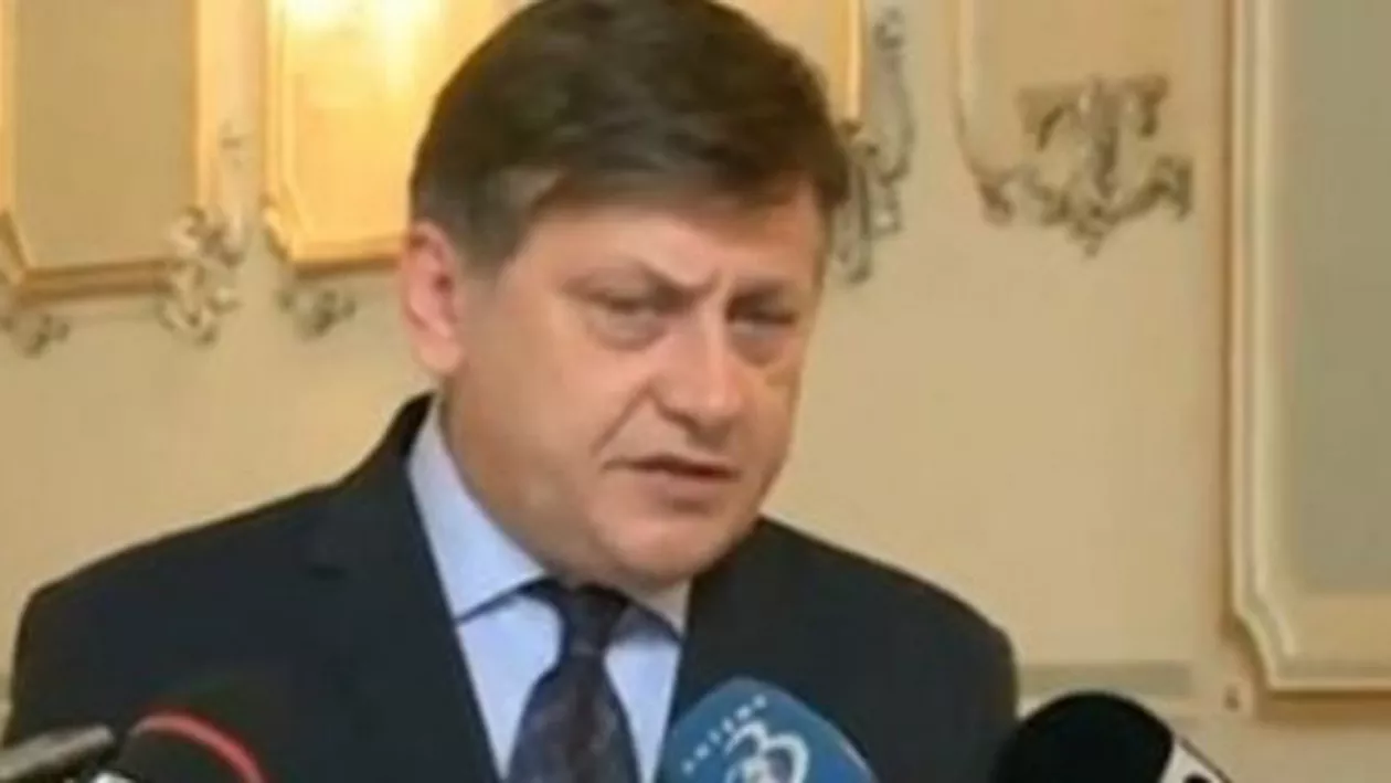 Crin Antonescu, despre excluderea din PNL a europarlamentarelor Norica Nicolai și Renate Weber: Conducerea partidului a pus capăt unui soi de bigamie politică de neacceptat (VIDEO)