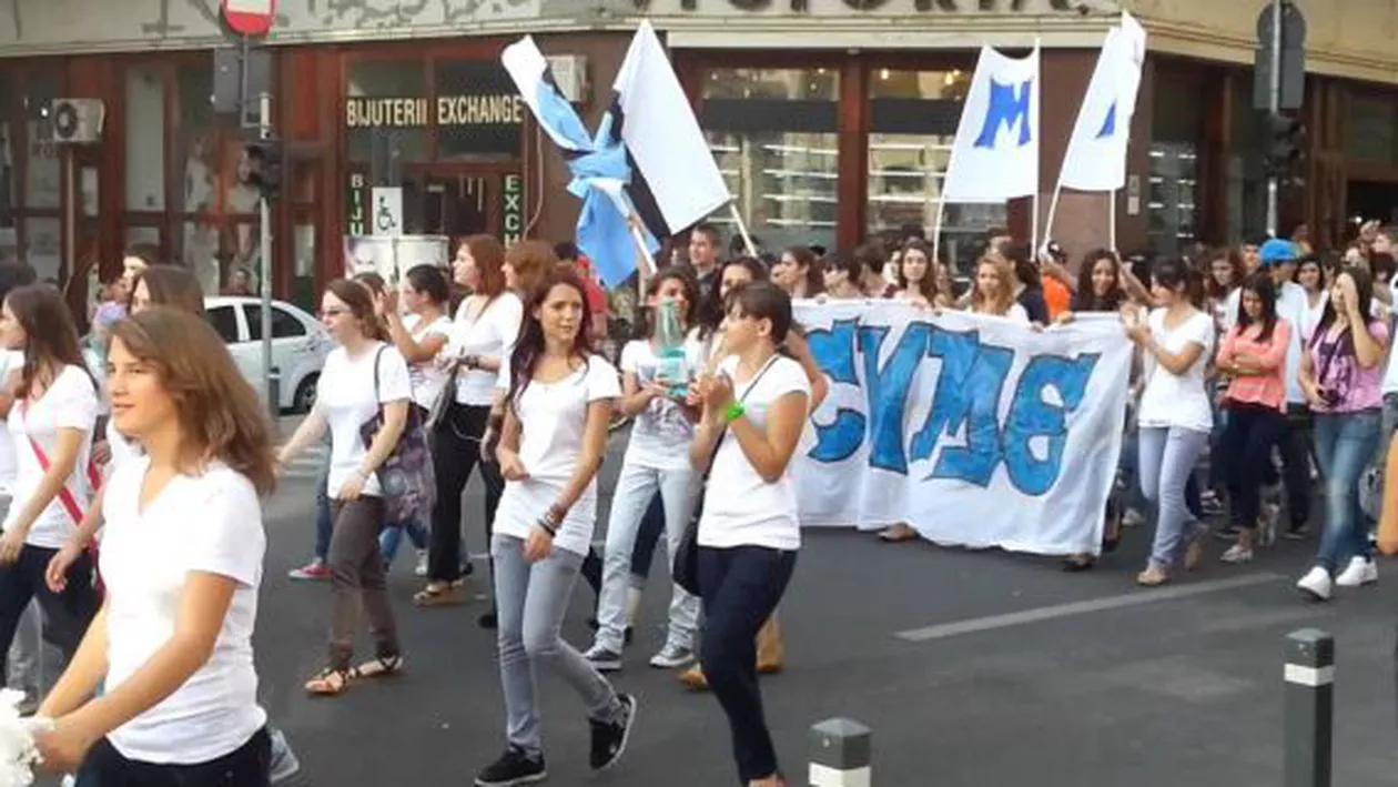 Circulaţie restricţionată în centrul Capitalei, pentru Parada Elevilor