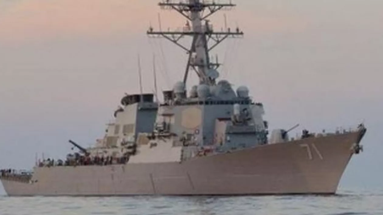 SUA infirmă informațiile potrivit cărora distrugătorul USS Ross și-a schimbat cursul în Marea Neagră din cauza avioanelor rusești (VIDEO)