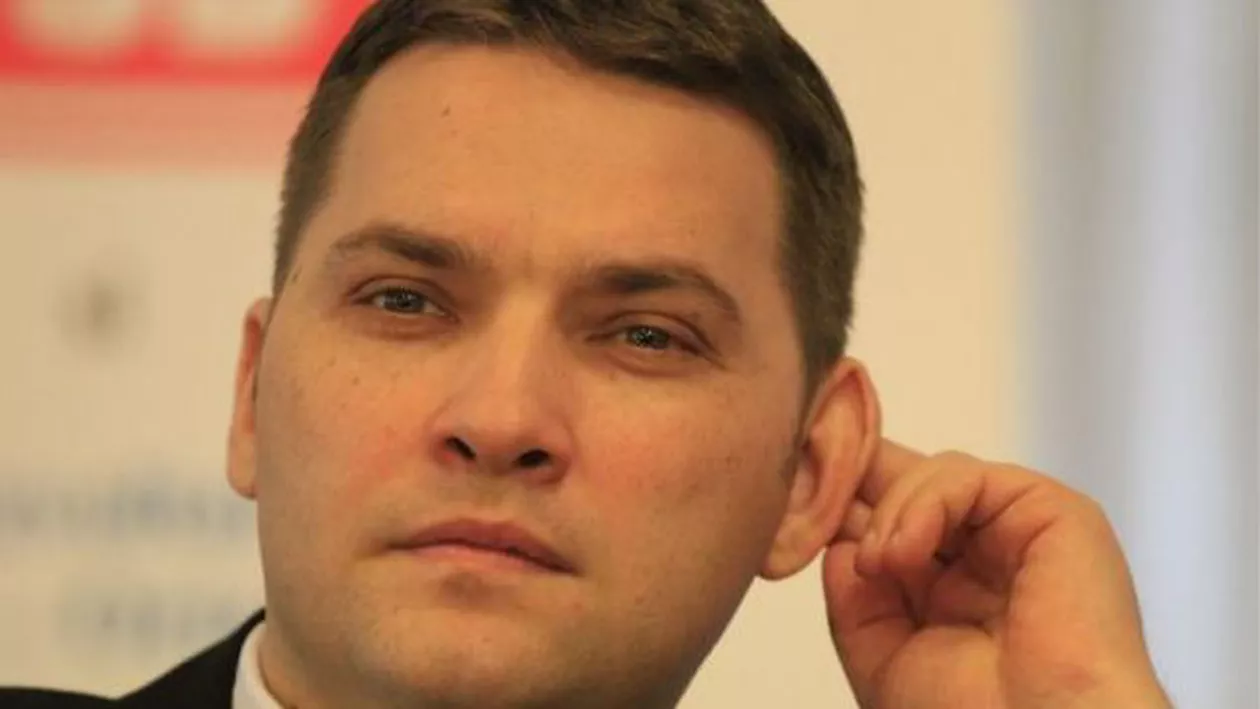 Lelia Munteanu: Se aude tropăitul mascaților plecați pe urmele Făt-Frumosului socialist Dan Șova, a cărui casă de avocatură a lucrat pentru complexele Rovinari şi Turceni într-o zi cât altele în zece
