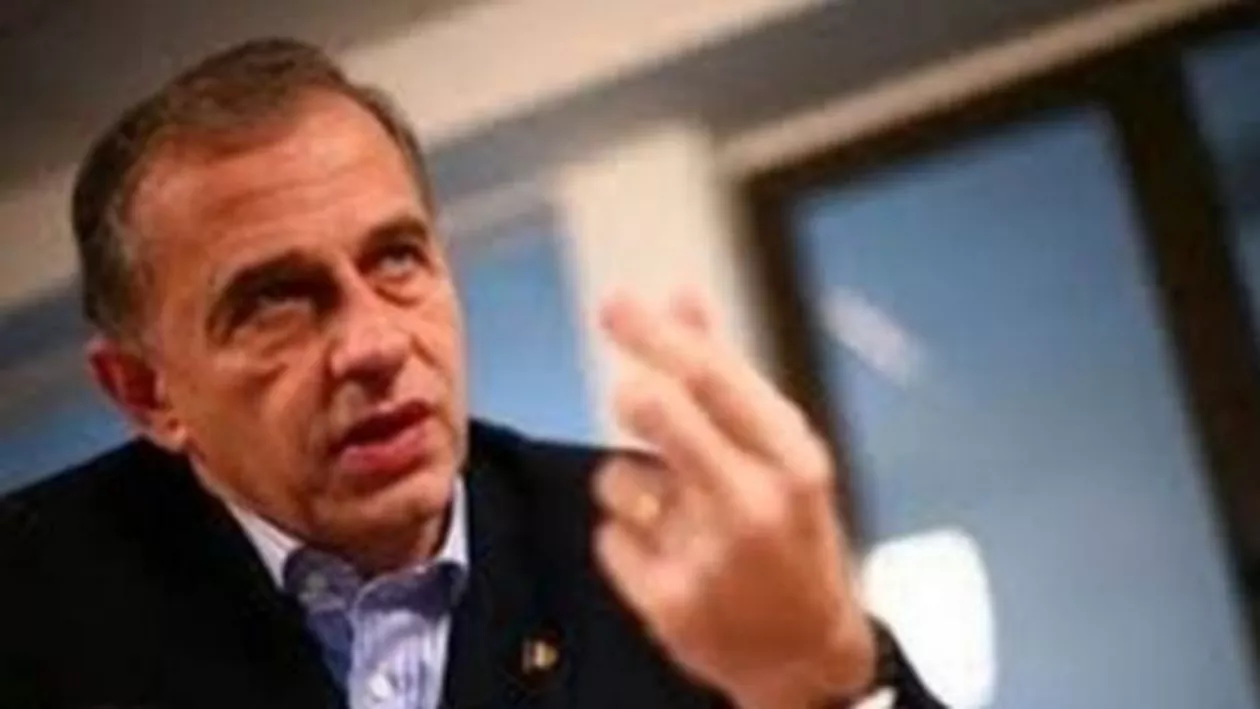 Geoană: Ponta se prezintă ca premier liberal, adică apără marele capital în loc să apere salariaţii și munca