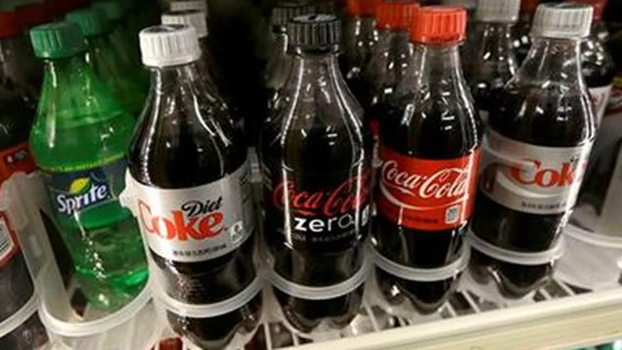 San Francisco: Avertismente pe recipientele sucurilor carbogazoase - “Acestea nu sunt produse inofensive cu gust bun, acestea sunt produse care îmbolnăvesc oamenii”