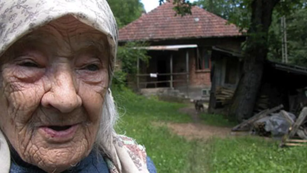 STUDIU: 65% dintre români cred în deochi, iar 38% în sfârșitul lumii