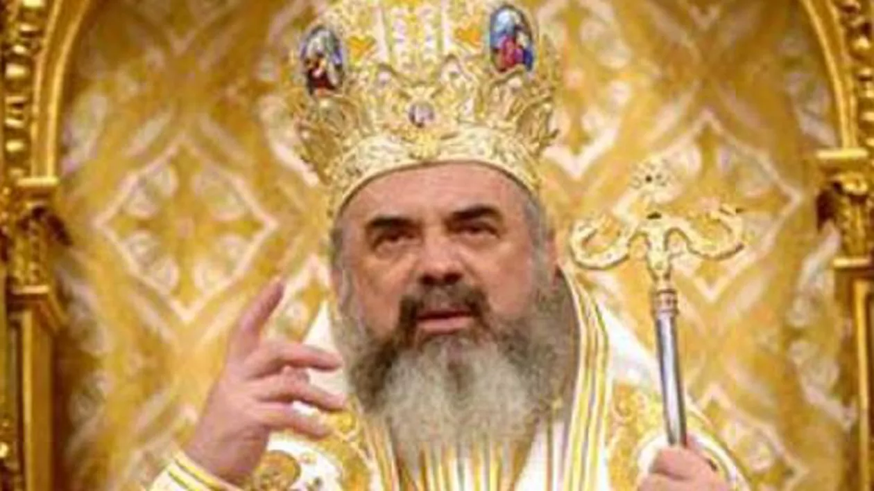 Patriarhul Daniel cere preoților să nu neglijeze rețelele de socializare: "Pot contribui la o mai bună cunoaştere reciprocă a diferitelor tradiţii şi la consolidarea comunităţilor de credinţă"